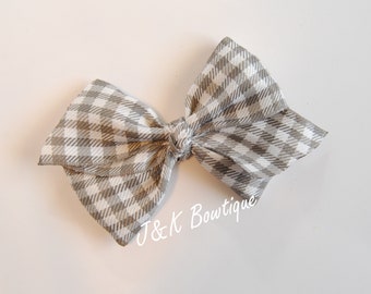 LADIES HANDMADE 4/" LARGE CHARCOAL GREY TARTAN FABRIC BOW GIRLS HAIR CLIP