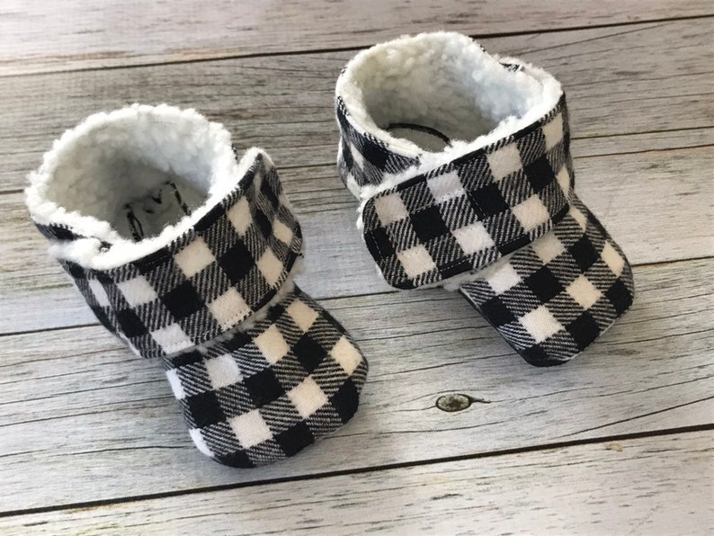 Black and White Buffalo Plaid Flannel and Sherpa Baby Boots Size 0-24 Months, Warm Baby Shoes, Modern Baby Shoes, Fleece Booties, Boots image 5