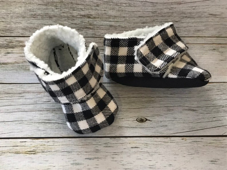 Black and White Buffalo Plaid Flannel and Sherpa Baby Boots Size 0-24 Months, Warm Baby Shoes, Modern Baby Shoes, Fleece Booties, Boots image 4