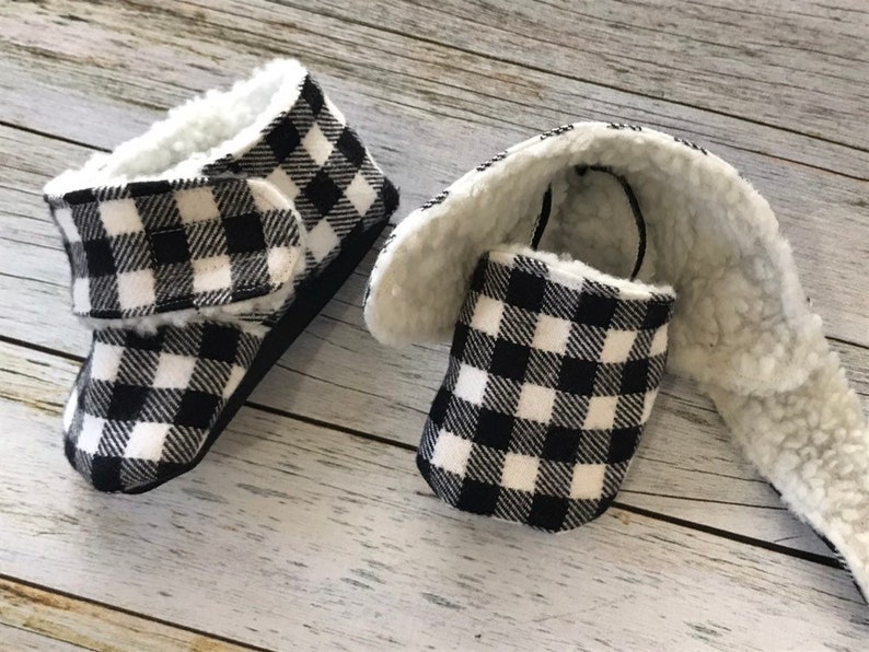 Black and White Buffalo Plaid Flannel and Sherpa Baby Boots Size 0-24 Months, Warm Baby Shoes, Modern Baby Shoes, Fleece Booties, Boots image 3