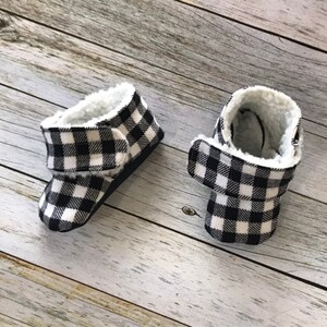 Black and White Buffalo Plaid Flannel and Sherpa Baby Boots Size 0-24 Months, Warm Baby Shoes, Modern Baby Shoes, Fleece Booties, Boots image 2