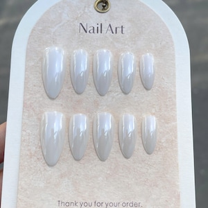 White Pearl Glazed Donut Press On Nails | Hailey Bieber Nails | Wedding Elegant Reusable Fake Nails | Daily Wear Handmade Set