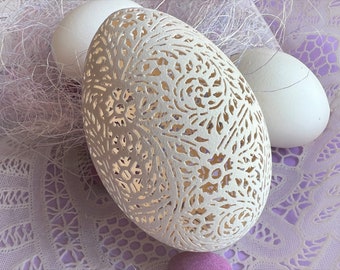 Hand Carved Victorian Lace Goose Egg: Full Floral Pattern