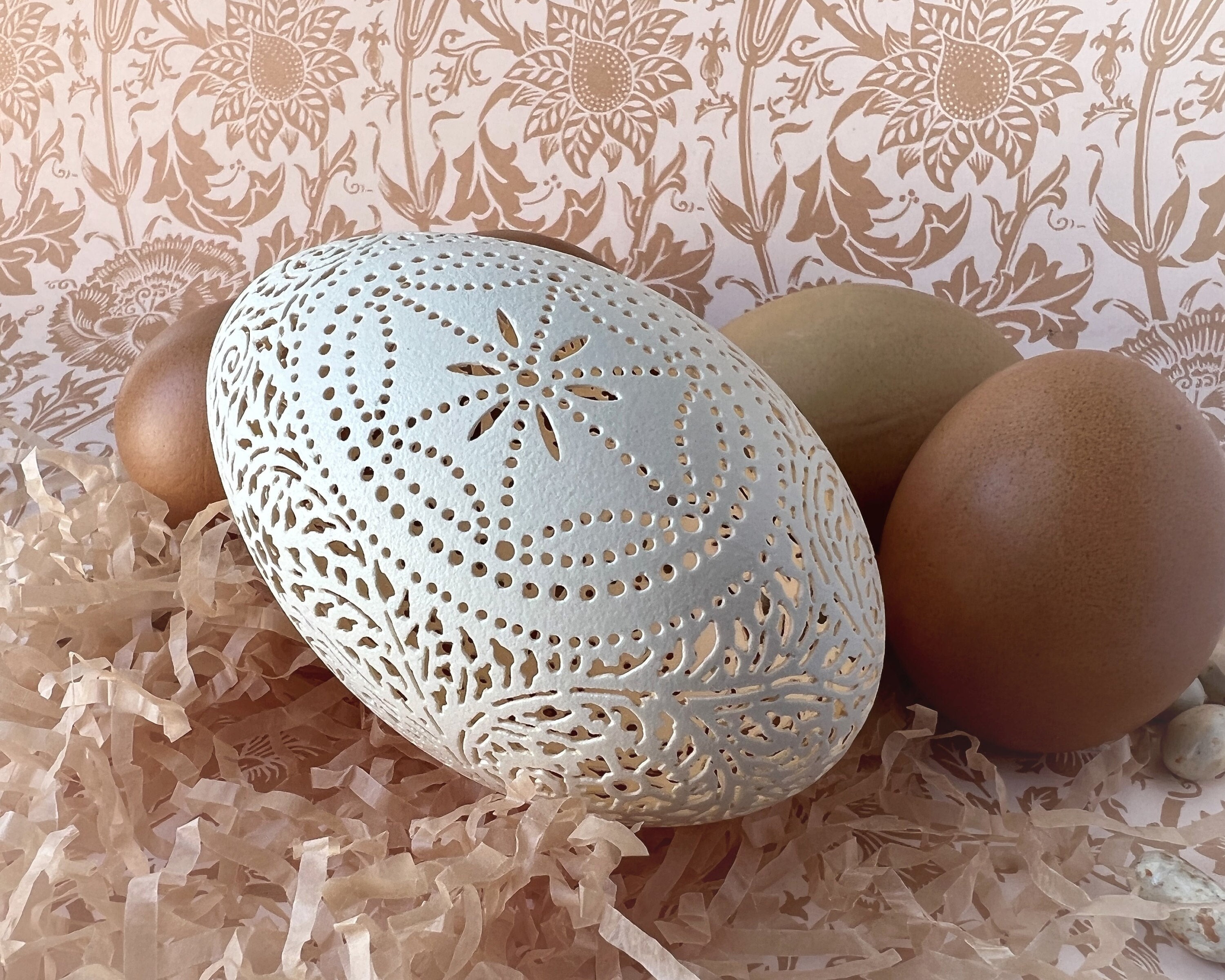 Hand Carved Victorian Lace Goose Egg: Full Floral Starburst Pattern