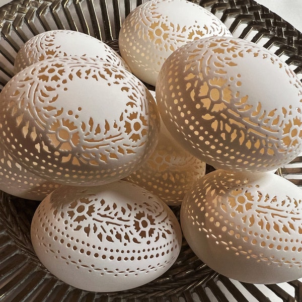 Made To Order: Hand Carved Victorian Lace Chicken Egg -  Wreath Pattern