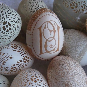 Victorian Lace Carved and Etched Egg of Your Own Design Made to Order image 4