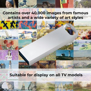 Puede incluir: Una unidad flash USB plateada con un lazo, sobre un fondo de varias obras de arte famosas. El texto dice: "Contiene más de 40.000 imágenes de artistas famosos y una amplia variedad de estilos artísticos" y "Adecuado para mostrar en todos los modelos de TV".