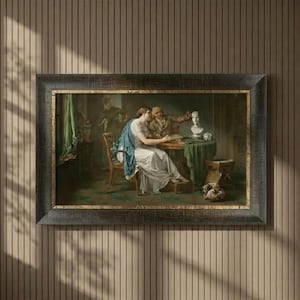 Puede incluir: Pintura enmarcada que representa una escena clásica con figuras alrededor de una mesa. La obra presenta a una mujer con un vestido blanco y un chal azul, sentada a una mesa con dos hombres. Un busto y otros objetos están sobre la mesa. El marco es oscuro con detalles dorados.