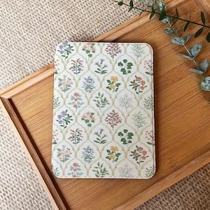 Flower Pattern Kindle Case With Hand Strap For Paperwhite 12th Case, Kindle 2024, Paperwhite 6.8&quot; Kindle 6&quot; 10th 11th Generation Case Cover