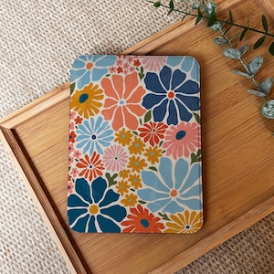 Retro Flowers Kindle Case With Hand Strap For Paperwhite 12th Case, Kindle 2024, Paperwhite 6.8&quot; Kindle 6&quot; 10th 11th Generation Case Cover