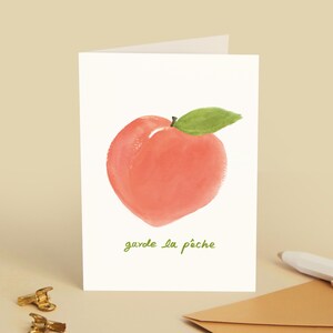 Carte de vœux « Garde la pêche » Petite attention, amour, bon courage, cadeau humour - Illustration pêche fruit - Message en français