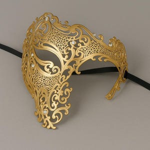 Black Gold Skull Mask – Rhinestone Half Face Metal Masquerade Mask for Men & Women, Halloween Party Costume, Gothic Venetian Style