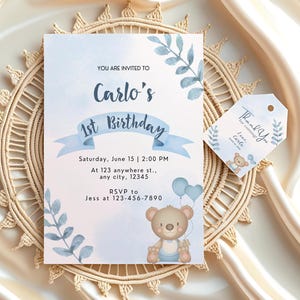 Convite de aniversário de ursinho de pelúcia, convite de primeiro aniversário de menino ursinho, convite de balão de urso azul editável, modelo Canva para qualquer idade, etiqueta de agradecimento