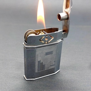 Vintage 1940s POLAIRE Lighter PETROL Lighter