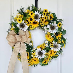 Summer Greenery Wreath with Florals, Realistic Summer Wreath for front door, Housewarming gift, Year Round Wreath, Sunflower Wreath