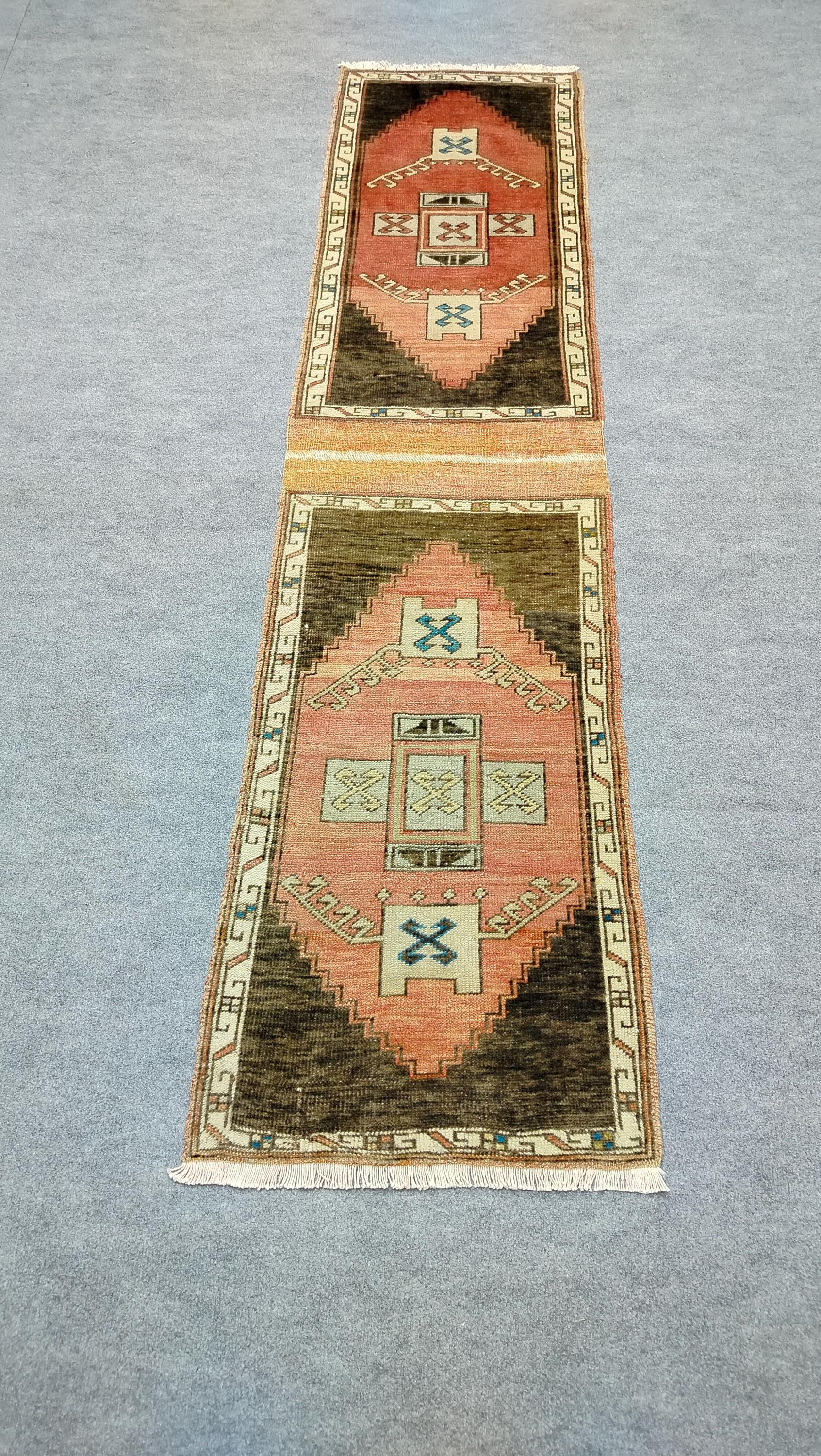 手織りトルコキリムラグ：3x6インチのヴィンテージボヘミアンランナー