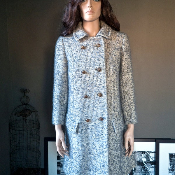 RESERVED, payment 1 of 2.... Vintage double breasted MOD bouclé wool COAT... small, extra-small (estimated)