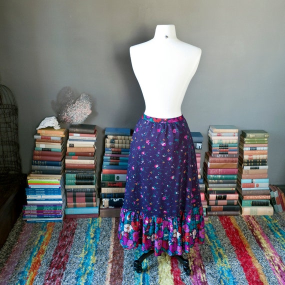 Vintage FLORAL print tiered BOHEMIAN midi / maxi … - image 3