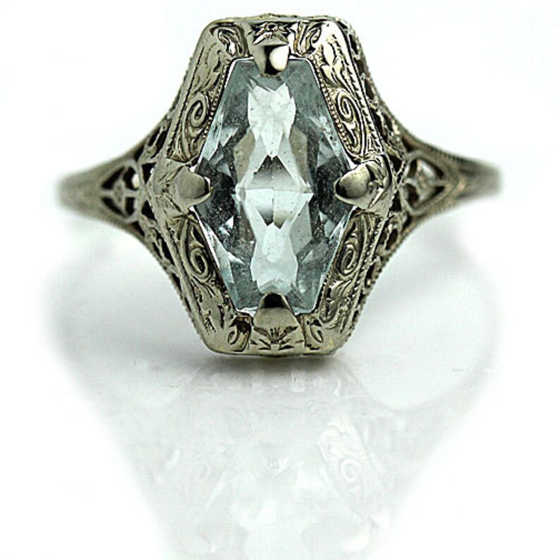 art deco aquamarine ring