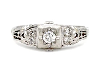 Anillo de compromiso vintage Art Déco de oro blanco de 18 quilates con diamante talla europea antigua de 0,18 quilates.