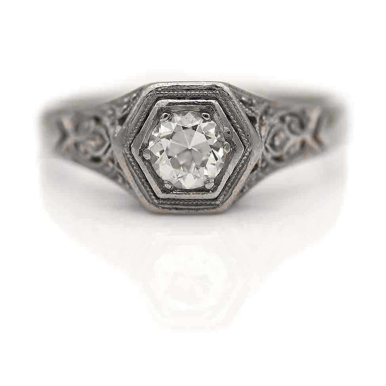Anillo de compromiso vintage de platino con talla europea, solitario, estilo Art Déco de los años 30, talla 5.25. imagen 1