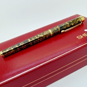 Sheaffer TARGA 1044 Fountain Pen - Lacque Filigree Golden Black, 14k Medium