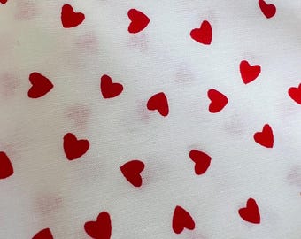 Small red hearts fabric yard, red hearts cotton yard, red heart cotton meter, r small print fabric half yard meter