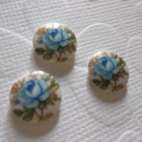 Vintage Decal Picture Stones - Blue Rose on White Cameo -  10mm Round Glass Cabochons - Qty 6