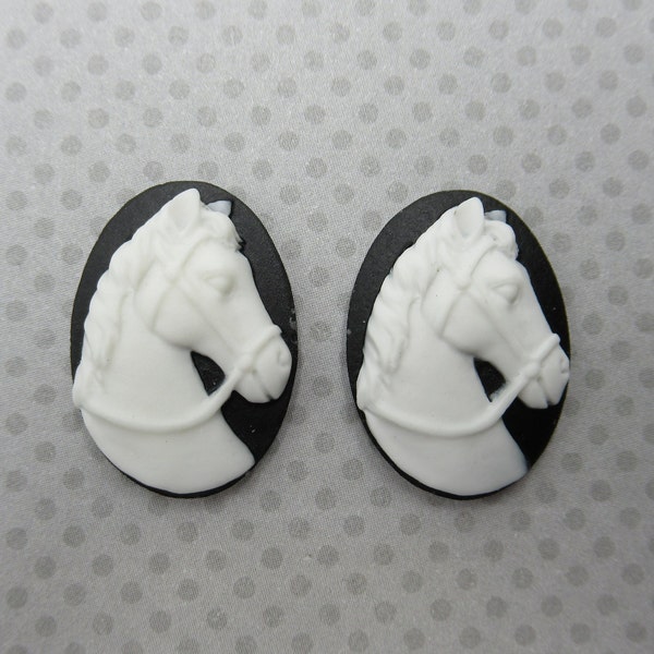 Horse Head Cameos - White Horse on Black - 25X18mm Resin - Animal Cabochon - Western Cowboy Southwestern - Qty 6