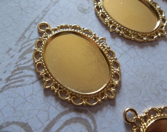 25X18mm Settings - Gold Plated Brass - Fancy Oval Frames - Pendant Bezels - For Cameos & Cabochons - Qty 6