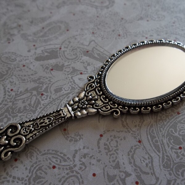 Colgante de espejo de mano - Vidrio - Plata antigua - Estilo retro - Steampunk - Diseño floral en la parte posterior - Grande 70 mm - Cantidad 1 *NUEVO*