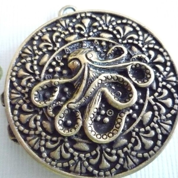 Round Brass Octopus Locket Pendant with Magnetic Closure Qty 1