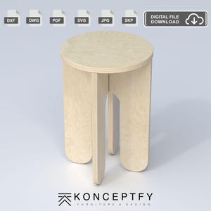 Puede incluir: Un taburete de madera de color claro con una parte superior redonda y tres patas curvas. El taburete está hecho de madera en capas y tiene un diseño minimalista. La imagen incluye iconos de tipo de archivo y el texto "DIGITAL FILE DOWNLOAD". El logotipo de Konceptfy Furniture & Design está en la parte inferior.