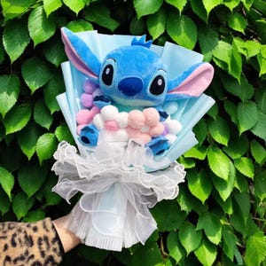 Ramo de flores de peluche, ramo de dibujos animados coloridos, regalo de graduación, regalo perfecto para niños, ramo de peluche de anime único, regalo de moda 2025, héroes infantiles