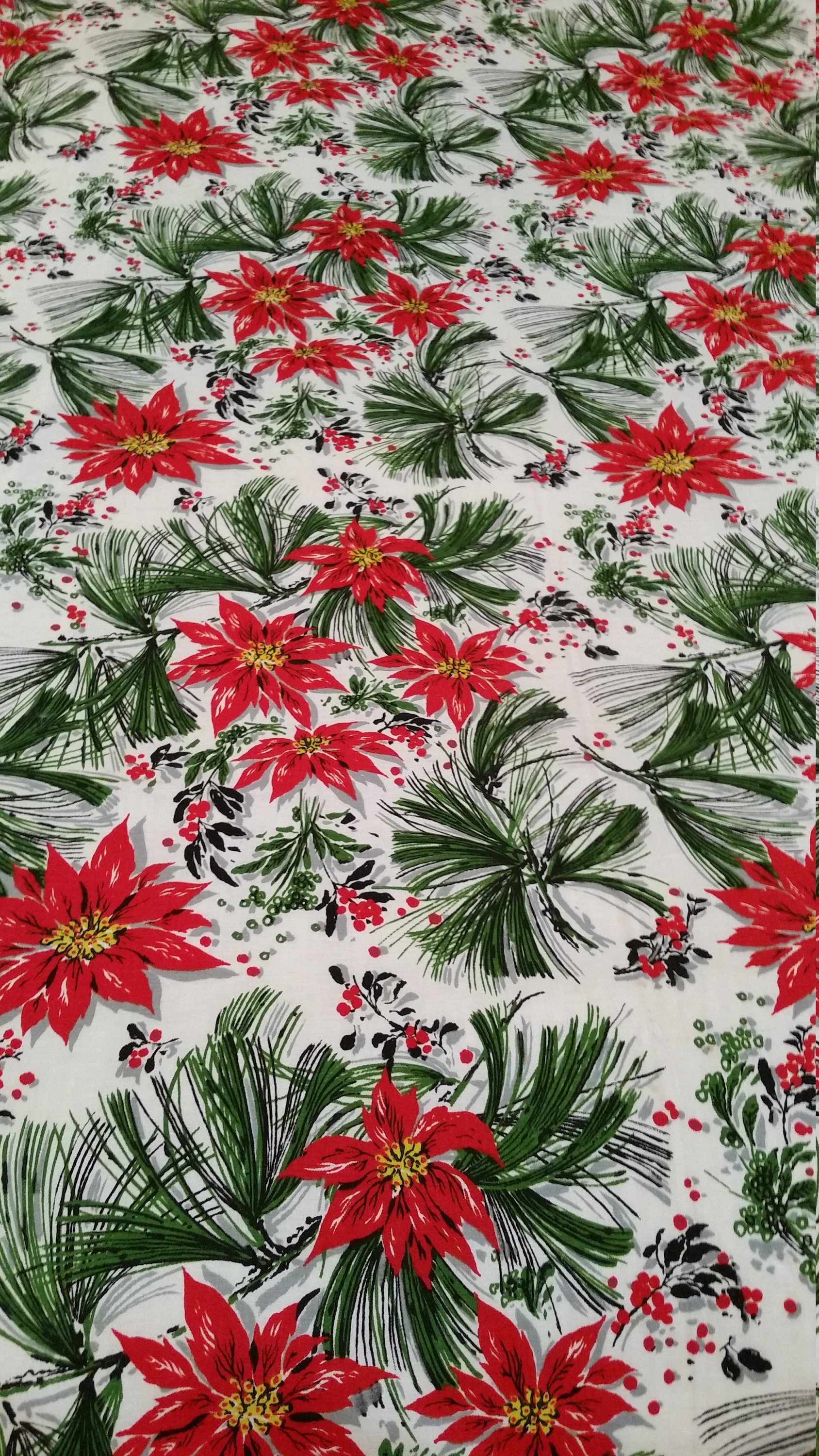 Poinsettia Drying Mat  Kitchen & Table Linens, Aprons, Ovenmitts