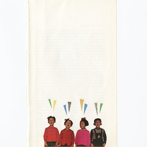 Collage di carta originale. Cantare l'arte dei bambini sulla pagina del libro vintage - Ascolta