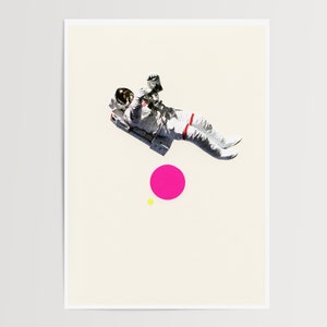 Stampa astronauta nello spazio, arte da parete di fantascienza, galleggiante