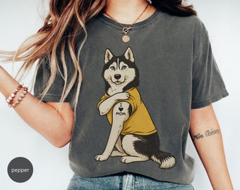 Siberian Husky Tattoo Shirt | I Love Mom Dog Illustration | Retro Vintage Style Graphic | Pet Lover Apparel Unique Design