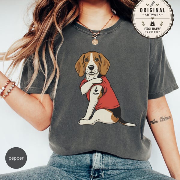 Beagle T-Shirt Featuring Tattooed Dog Illustration, I Love Mom Graphic Tee for Pet Owners, Unique Retro Animal Lover Apparel