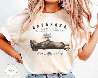 Savasana yoga teckel shirt | Grappig yoga-shirt voor honden | Wienerhondontspanningscadeau | Uniseks T-shirt Comfort Colors | Boxy-T-shirt voor dames