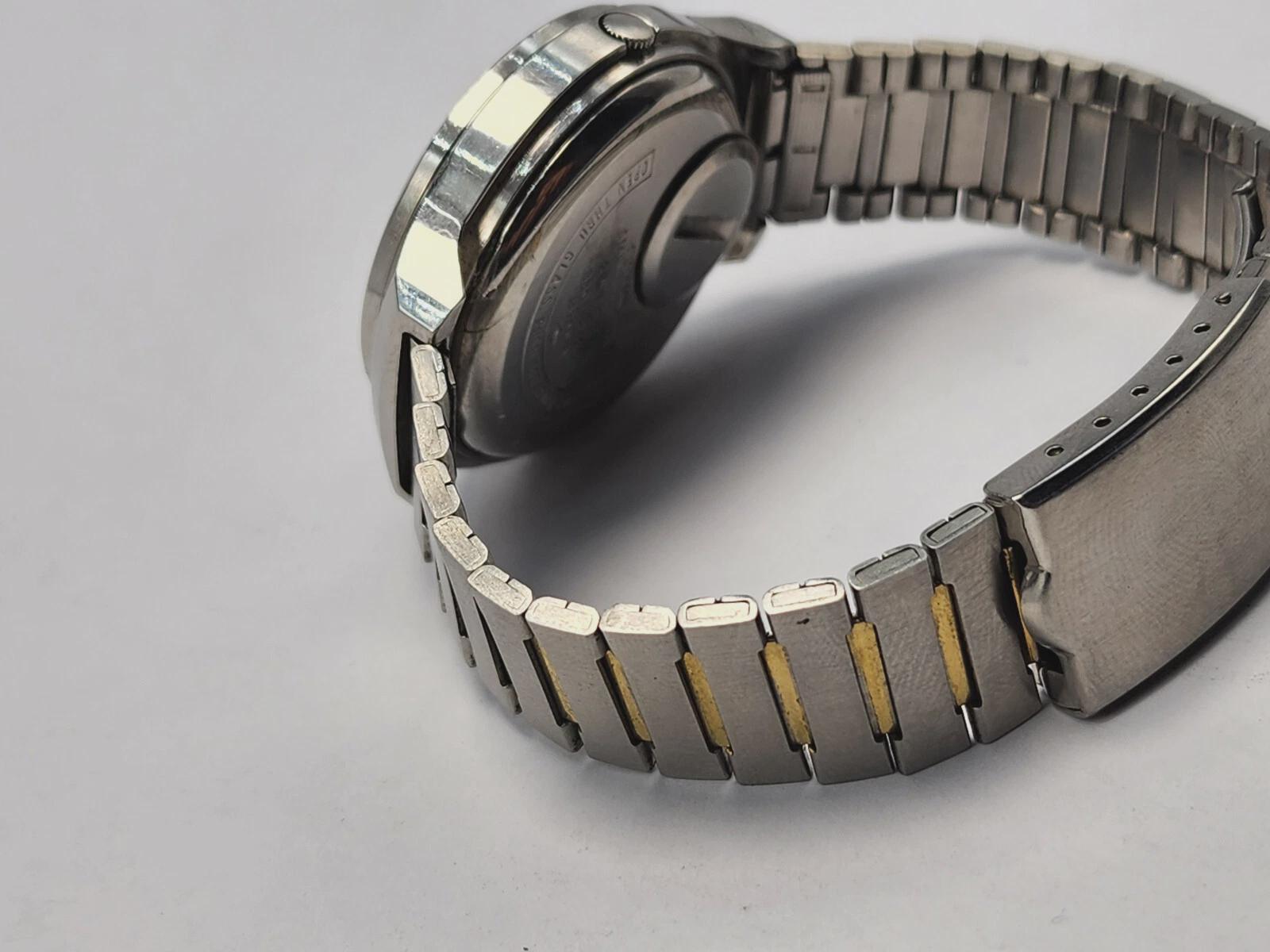Seiko El-330 3303-8120 Electromagnetic Balance Quartz Day Date