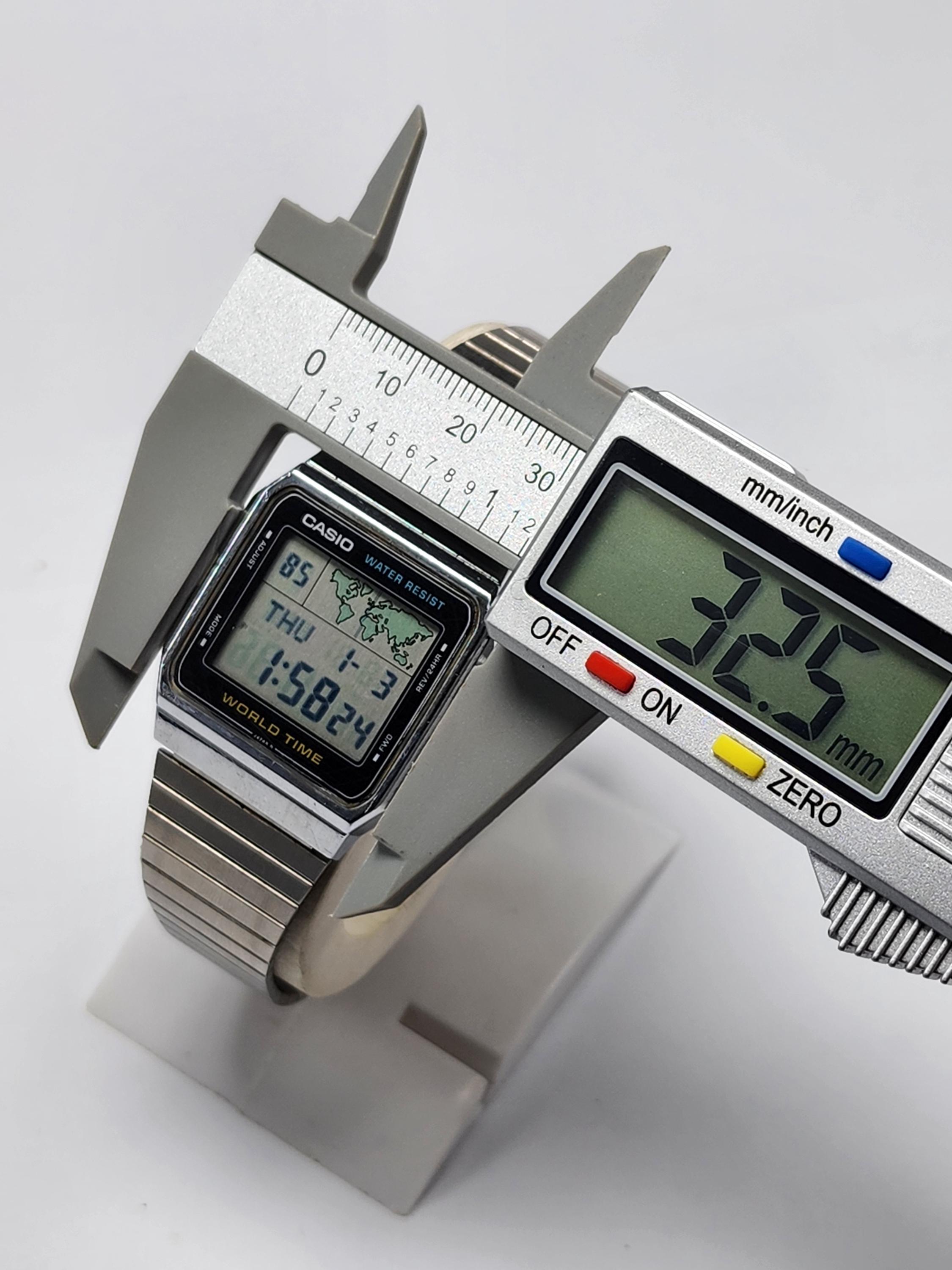ULTRA RARE Casio World Time A300U Japan 636 Module Vintage 1980s