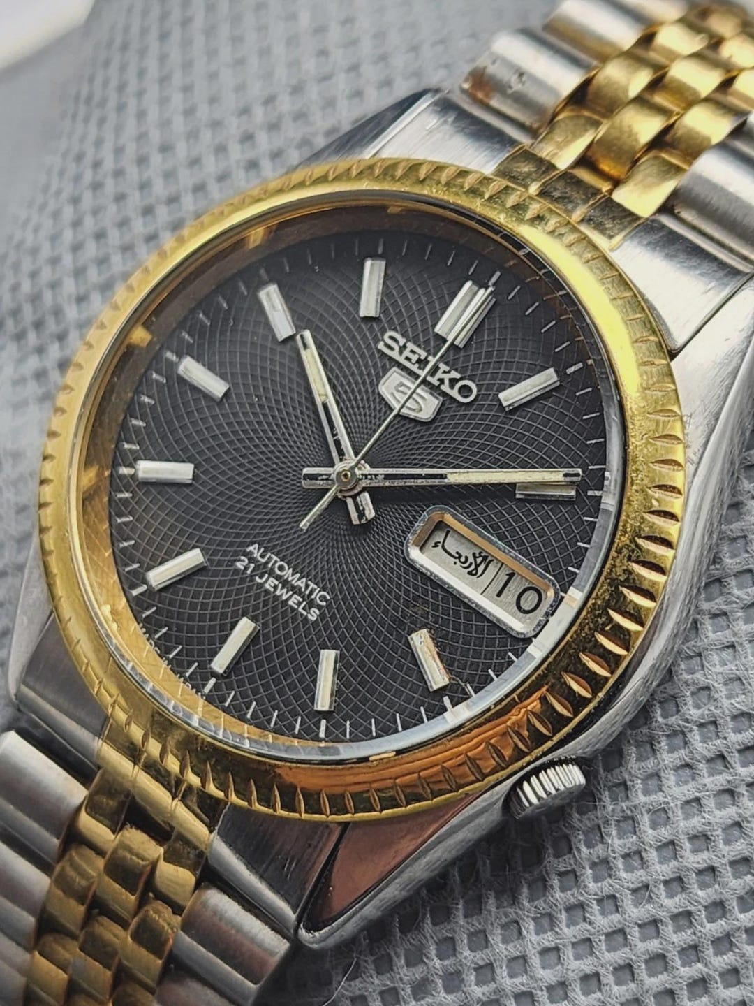 ダイスケ5974ページ Boxed Seiko SNXJ President Black Dial Day/date Two Tone 7009-3140