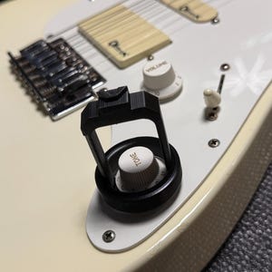 Estrattore per manopole di chitarra