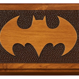 Caixa de quebra-cabeça personalizada do Batman com fechadura secreta e chave escondida, caixa de joias de nogueira esculpida à mão, presente personalizado de super-herói para homens, baú misterioso