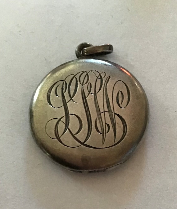 Vintage sterling IHS Jesus religious locket Mary - image 4