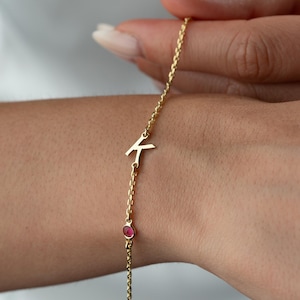 Pulsera personalizada con letra y piedra de nacimiento, pulsera con inicial de piedra de nacimiento para novia, pulsera de plata con inicial y dije de piedra de nacimiento para pulsera.