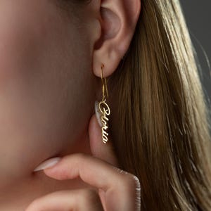 Pendientes con nombre delicados, pendientes colgantes con nombre personalizado, pendientes con nombre escrito a mano para mamá, pendientes con monograma, pendientes con nombre personalizado