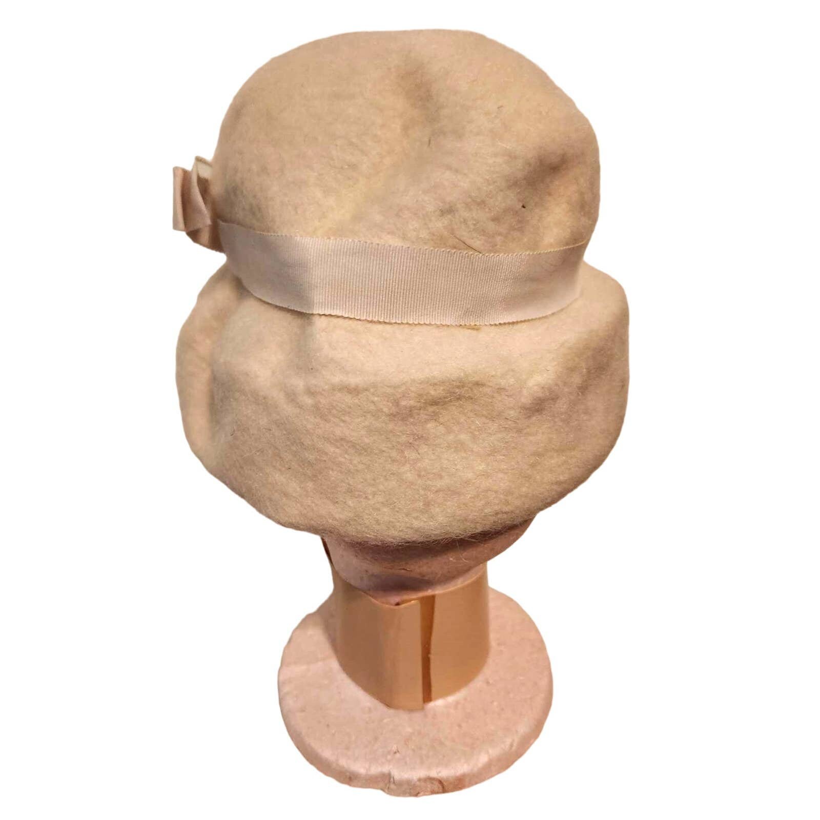 1950s Cream Felt and Ribbon Hat Vintage-1940s-50s-Black-Wool-  main image 2