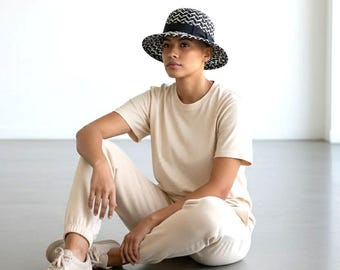 Valerie Modes. Vintage 1950s Hat. Womens. One Size Fits Most  display picture 3